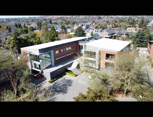 1,990M² OFFICE FOR SALE IN BEDFORDVIEW